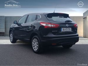 Nissan Qashqai 1.5 DSL XE - Image 4