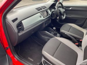 2018 Skoda Fabia AMBITION 1.0 MPI 60HP 4DR - Image 4