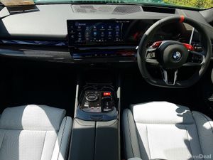 BMW M5 4.4 - Image 4