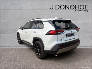 Toyota RAV4 2.5 Hybrid Platinum Sunroof - Image 2