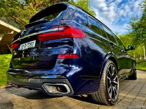 212 BMW X7 40D XDRIVE MSPORT ULTIMATE SPEC G07 - Image 4