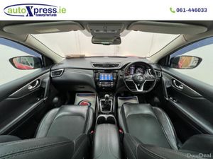 Nissan Qashqai 1.5 DCI Panoramic roof, Manual - Image 2