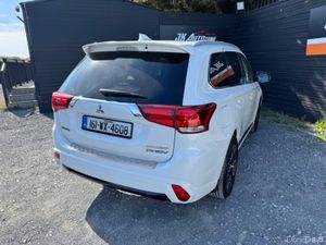 Mitsubishi Outlander 2.0 GX4H PHEV 200BHP 5DR AUTO - Image 4