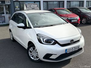 2020 Honda Fit 1.5 Hybrid Automatic ,CarPlay - Image 3