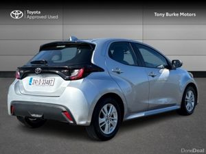 Toyota Yaris - Hybrid - New Generation - Luna Edit - Image 2