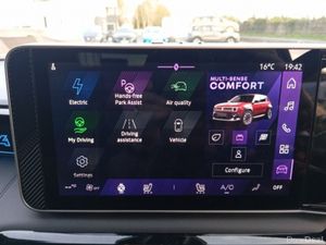 Renault 4 iconic 52kWh 150hp (DEMO) - Image 4