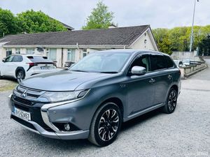 Mitsubishi Outlander 2018 Plug In Hybrid - Image 3
