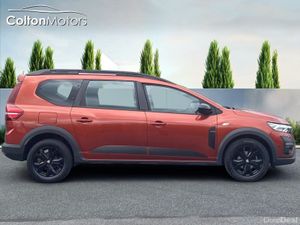 Dacia Jogger TCe 110 Extreme SE (7 Seater) - Image 4