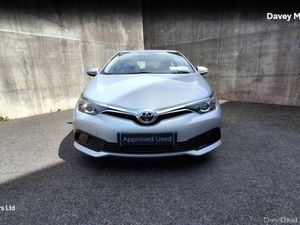 Toyota Auris 1.33 TERRA 4DR - Image 4