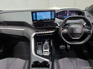 Peugeot 5008 1.5 BlueHDi 130bhp Allure Auto - Image 4