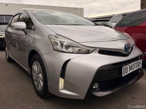 Toyota  Prius Alfa 2017  Automatic  7 seater - Image 2
