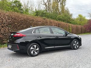 Hyundai IONIQ 2016 Premier SE - Image 4