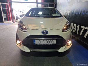 Toyota Aqua 6** PARKING SENSORS, REVERSING CAMERA* - Image 3