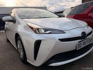 Toyota Prius 2021 self charging hybrid automatic - Image 2