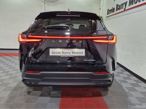 Lexus NX 2.5 PHEV PREMIUM PACK 4WD AUTOMATIC **ONE - Image 3