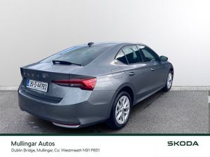 Skoda Octavia Selection 1.5TSI 115HP DSG mHEV - Image 3