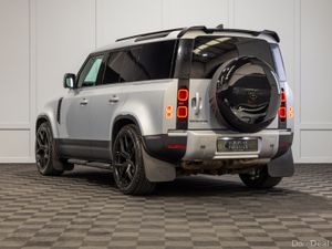 242 Land Rover Defender D250 S 3 Seat Commercial - Image 4