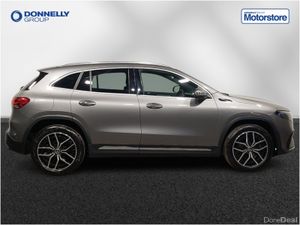 Mercedes-Benz EQA Hatchback AMG Line - Image 4