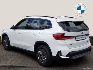 BMW iX1 iX1 eDrive20 Sport - Image 2