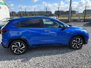 HONDA VESEL 1.5 AUTO HYBRID RS*LOW MILEAGE* - Image 4