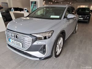 Audi Q4 e-tron S LINE 45 S Line ** 82 kW ** Long R - Image 4