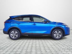 Nissan Qashqai 1.3 PET MILD HYBRID SV €3000 Scrapp - Image 3