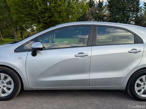 Kia Rio LX / LOW MILEAGE/ NCT 03/27 /TAX 07/26 - Image 4