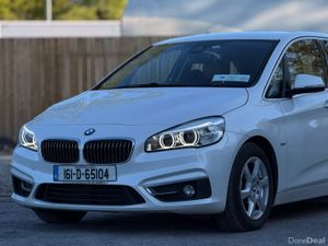 BMW 2-Series 2016 Luxury Automatic LOW KM - Image 4