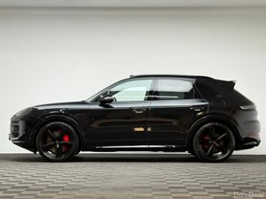Porsche Cayenne TURBO 4.0 E-HYBRID 730HP *HUGE SPE - Image 4