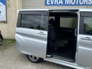 Honda Stepwagon 7 SEATER SPADA G AUTOMATIC HYBRID - Image 3