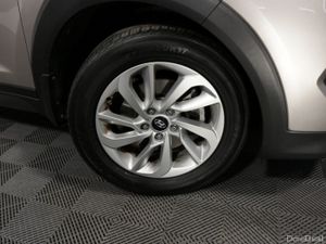 Hyundai Tucson EXECUTIVE 1.6L PETROL SUV - Image 3