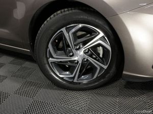 Hyundai i30 DELUXE 1.0L PETROL HATCHBACK - Image 4