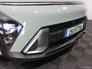 Hyundai KONA HYBRID SIGNATURE 1.6 L PTROL COMPACT - Image 3