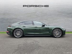 Porsche Panamera 4 E-Hybrid - Image 4