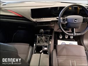 Opel Astra SRI 1.5 Turbo D 130PS 6 Speed - Image 3