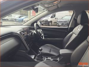 Hyundai Tucson 2WD Executive w.2 Tone Roof - Image 3