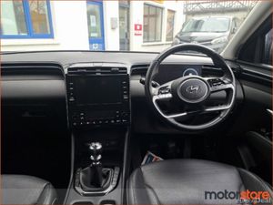 Hyundai Tucson 2WD Executive w.2 Tone Roof - Image 4