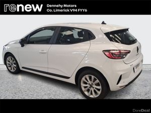 Renault Clio TCe 90 Evolution  **€87.92 per week** - Image 4