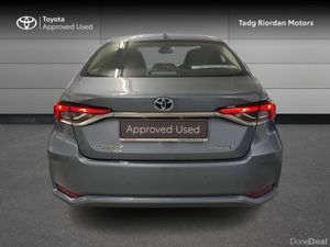 Toyota Corolla HYB LUNA SALOON - Image 4