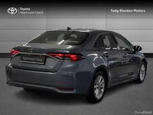 Toyota Corolla HYB LUNA SALOON - Image 2