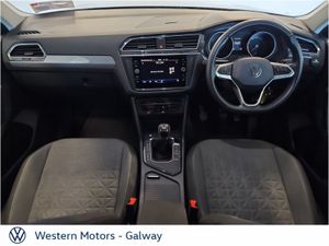 Volkswagen Tiguan 2.0 TDI 122HP Life, Rear Camera, - Image 2