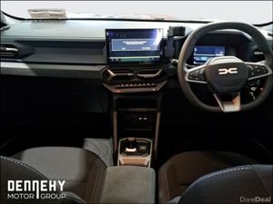 Dacia Duster   Expression Hybrid HEV 155 from 127. - Image 3
