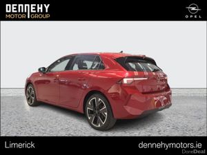 Opel Astra Elegance EV 115KWh 155BHP - Image 4