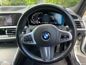 BMW 3-Series 330e M-SPORT COMPETITION 2.0 HYBRID / - Image 4