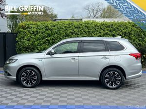 Mitsubishi Outlander G PACKAGE 4WD 2.0 HYBRID // S - Image 3