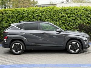 Hyundai KONA E ADVANCE 65 KWH // FULL SERVICE HIST - Image 2