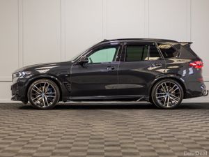 2025 BMW X5 X-Drive 50e M-Sport - Image 3