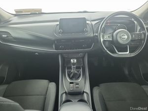Nissan Qashqai 1.3 PET MILD HYBRID SV - Image 4