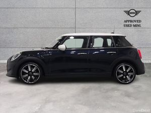 Mini Cooper 5-Door Cooper Exclusive - Image 4