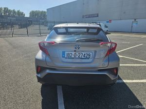 Toyota C-HR HYBRID PETROL, AUTOMATIC, CAR PLAY, NA - Image 3